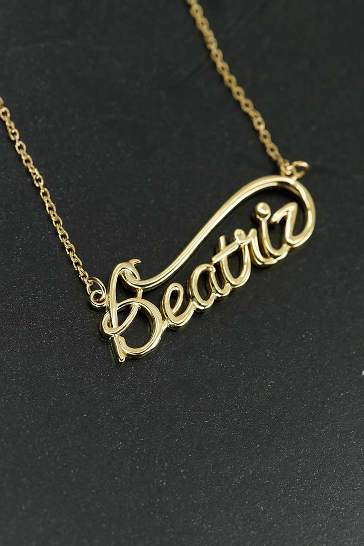 Beatriza Nameplate Necklace 14K Yellow Gold CMM