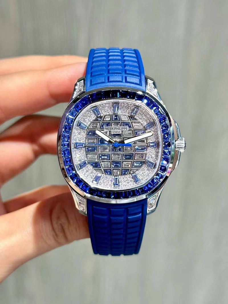 Patek Philippe Aquanaut Diamond Blue Sapphire Dial Watch 5268/461G